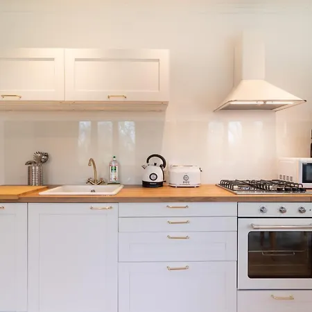 Superb Bright Apartment, 2 Bedrooms, 5 People 릴