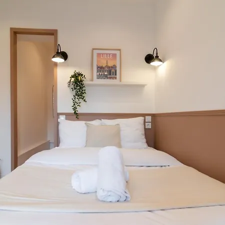 Apartment Superb Bright Apartment, 2 Bedrooms, 5 People Lille